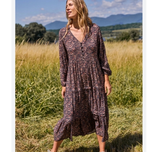 Faherty Dresses & Skirts - Faherty Isabella Maxi Dress Artisan Floral Block Print M